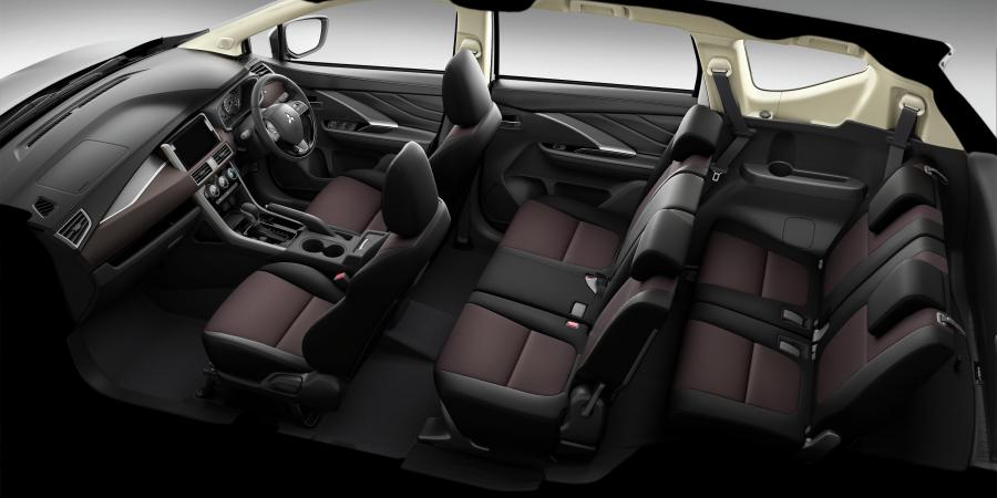 Интерьер Mitsubishi Xpander Cross 2019 года  (фото 11 из 11)
